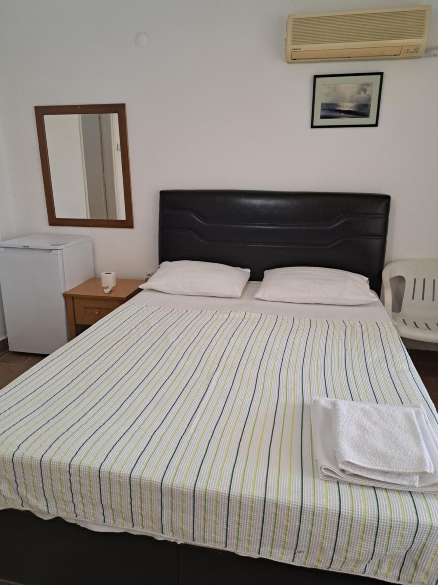 Martili Villa Lara Antalya Cameră foto